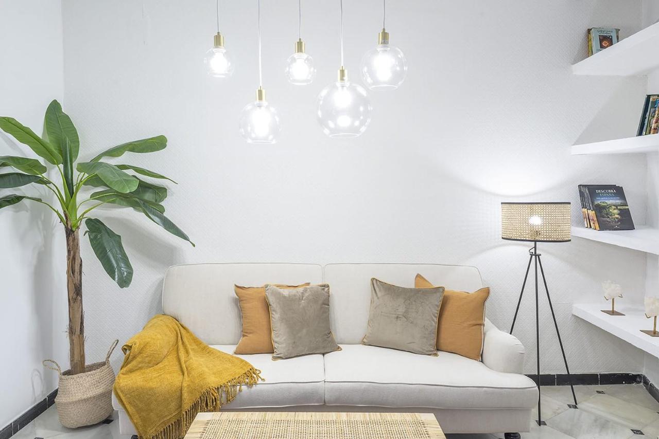Moderno Apartamento Cerca A Plaza Espana Sevilla Kültér fotó